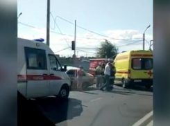 ДТП с пострадавшими сняли на видео очевидцы в Волжском