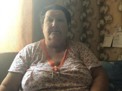 Безвыходная ситуация в жизни волжанки заставила ее выйти на улицу с протянутой рукой