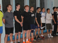 Студенты Волжского приняли участие в первенстве по мини-футболу