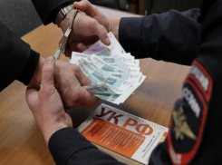 60-летний волжанин купил должность главврача за 3 миллиона рублей