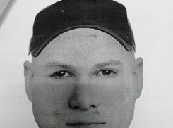 Пырнул ножом и скрылся: неизвестный напал на девушек в парке «Волжский» 