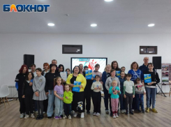 В Волжском наградили многодетные и приемные семьи в Международный день семьи