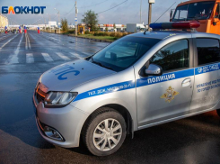 Приставы взыскали деньги за моральный вред в пользу волжанина