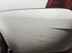 Волжане «спалили» неумелую автоледи, которая повредила чужое авто и сбежала с места ДТП