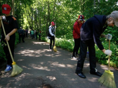Волжанам потребовался месяц,чтобы убрать мусор с улиц города