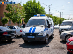 Под Волгоградом мужчина ворвался в дом, избил хозяйку и уснул на полу