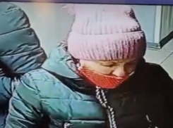 «Денег нет, а цены взвинтили»: кража мяса в Волжском попала на видео
