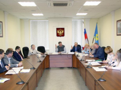 Депутаты «переживают» за дневной сон волжан