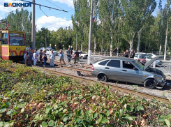 Репортаж с места тройного ДТП в Волжском: фотоотчет