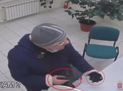 На Спартановке мужчина с пистолетом и гранатой пытался ограбить ломбард