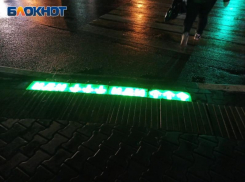 «6,6 млн рублей потратили на светофоры под ногами»: активисты в Волжском посчитали стоимость новинки 