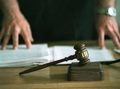 В Волжском продавец ювелирного магазина украла золото на 350 тысяч