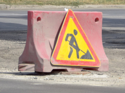 Власти Волжского запланировали отремонтировать дороги к октябрю 2017 года