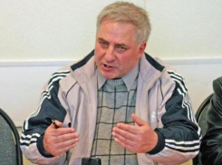 Волжский писатель Александр Рогозин родился 76 лет назад