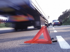 Под Волгоградом 5-летний мальчик угодил под колеса КамАЗа на «зебре»