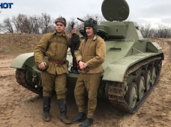 В ожидании битвы: видео и фото с военного полигона в Волжском