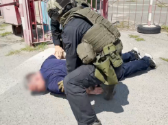 Волгоградский главный редактор «Острова свободы» попался на вымогательстве и оправдании нацизма: видео задержания