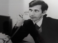 В Волжском ушел из жизни ветеран журналистики Александр Еременко