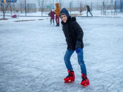 Зима решила вернуться в Волжский