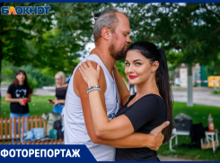 Бачата, кизомба и сальса: волжане танцевали под открытым небом