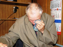  200 тысяч отдал дедушка из Волжского за несуществующее ДТП с любимым внуком