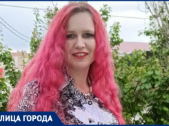 «Творить — как дышать»: поэтесса Екатерина Шам - о вдохновении, семье, Волжском и мечте о собственной книге