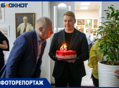 Старейшая городская газета «Волжская правда» отметила 65‑летний юбилей исторической выставкой 