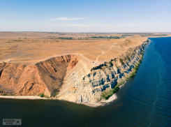 Вид на безграничную Волгу открывается с Александровского грабена