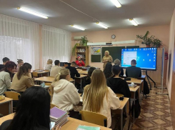 Бизнес из первых уст: школьникам рассказали, как построить успешное дело