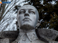 Связь Карбышева и Волжского: как появилась улица, школа и площадь его имени
