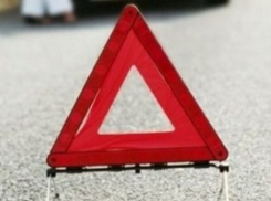 Под Волгоградом 33-летний мотоциклист протаранил столб, избегая столкновения с ГАЗелью