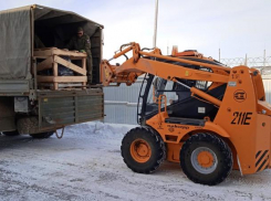 От вездеходов до медикаментов: Волгоградская область передала в зону СВО комплекты для поддержки бойцов