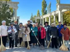 Волжские первостроители продолжают прикладывать руку к благоустройству