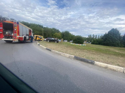 Подробности аварии на площади Карбышева в Волжском