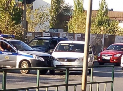 Полицейские тоже люди: в Волжском в ДТП попала «патрульная» машина