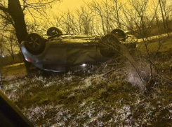 Иномарка перевернулась на крышу в Волжском: подробности