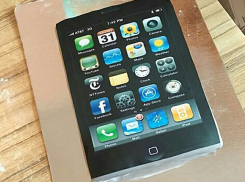 Просила Iphone?! Кушай на здоровье! - волжанка подарила на день рождения дочки сладкий смартфон 