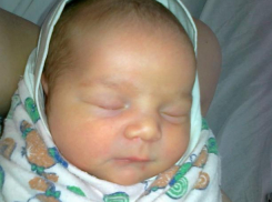 Молодой человек пытался «убаюкать» младенца гематомами 