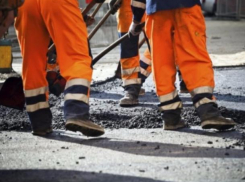 На ремонт подъездных дорожек к школам власти Волжского выделили почти два миллиона рублей