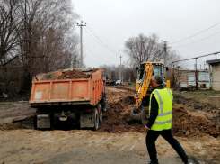  В Волжском ремонтируют важную объездную дорогу