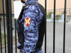 Похитили деньги у инвалида: в Волжском задержали подозреваемых