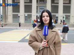 «Победа будет за нами, враг будет разбит»: как отметили День народного единства в волжском ДК «ВГС»