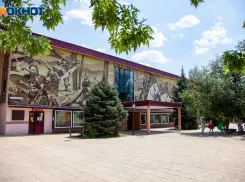 Шахтинский театр продемонстрирует свои постановки в Волжском
