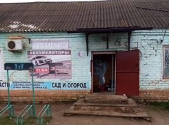 Мужчина вынес из магазина линолеум и плинтуса - наказывать его не стали: волжане в шоке от действий участкового