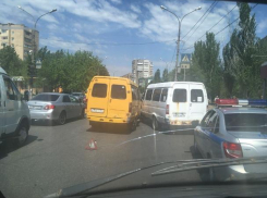 Волжская маршрутка №14 «засветилась» в ДТП
