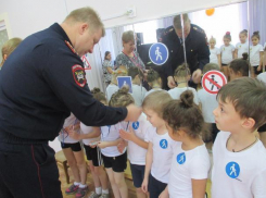 Дошколята решили сами контролировать своих родителей на дорогах Волжского