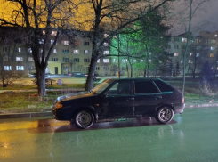 В Волжском женщина попала под колеса четырки 