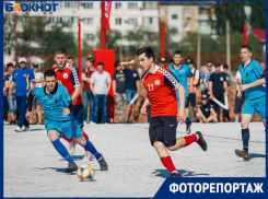 Торжественные моменты открытия уникального футбольного поля