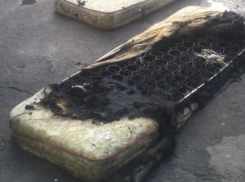 В Волжском 33-летний курильщик спалил квартиру