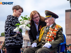 В Волжском благодаря акции «Красная гвоздика» волонтеры собрали почти 300 тысяч рублей